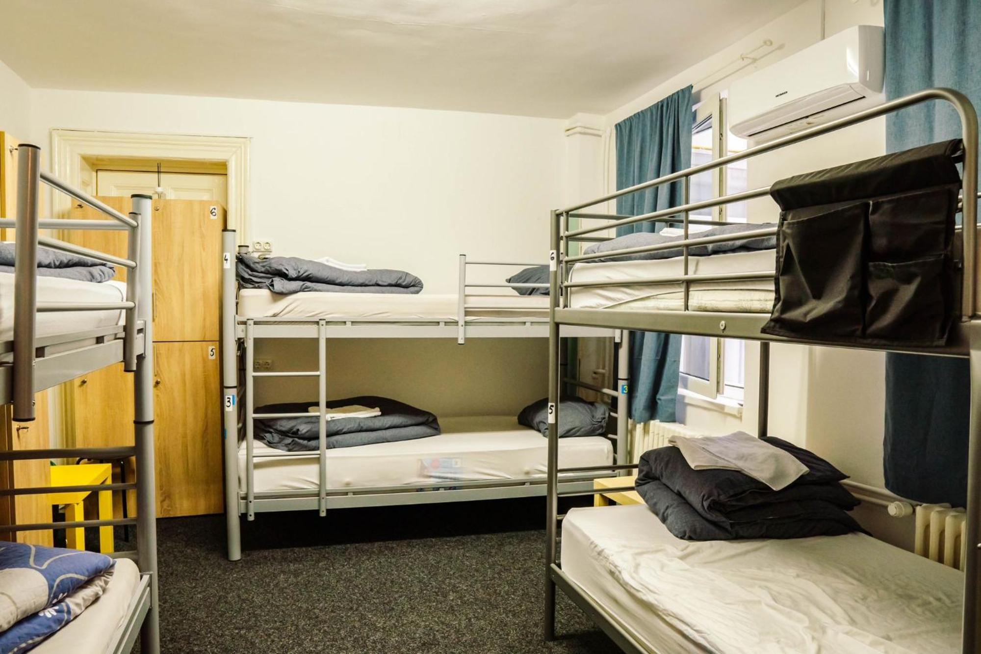 Hostel Sport Бухарест Экстерьер фото