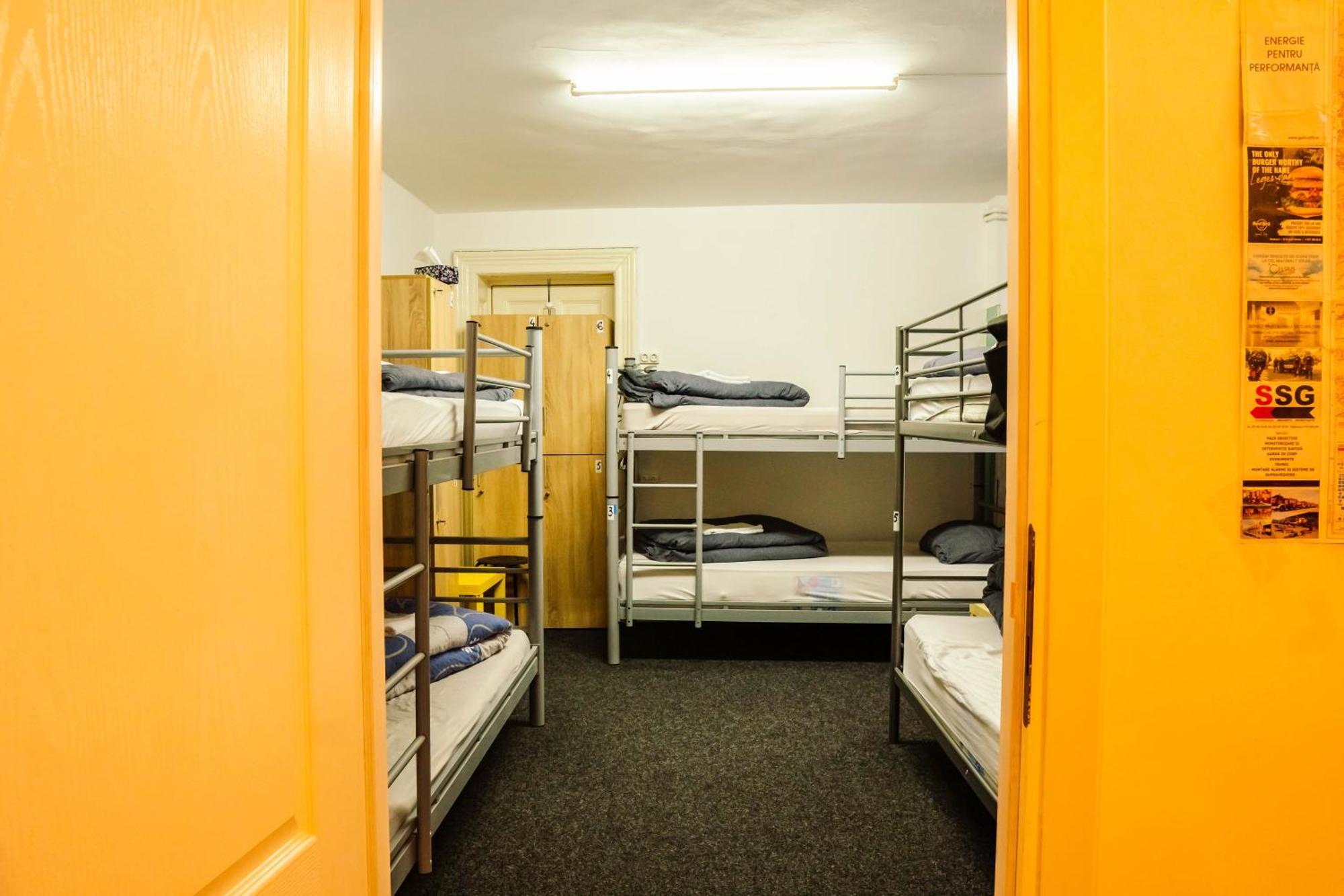 Hostel Sport Бухарест Экстерьер фото
