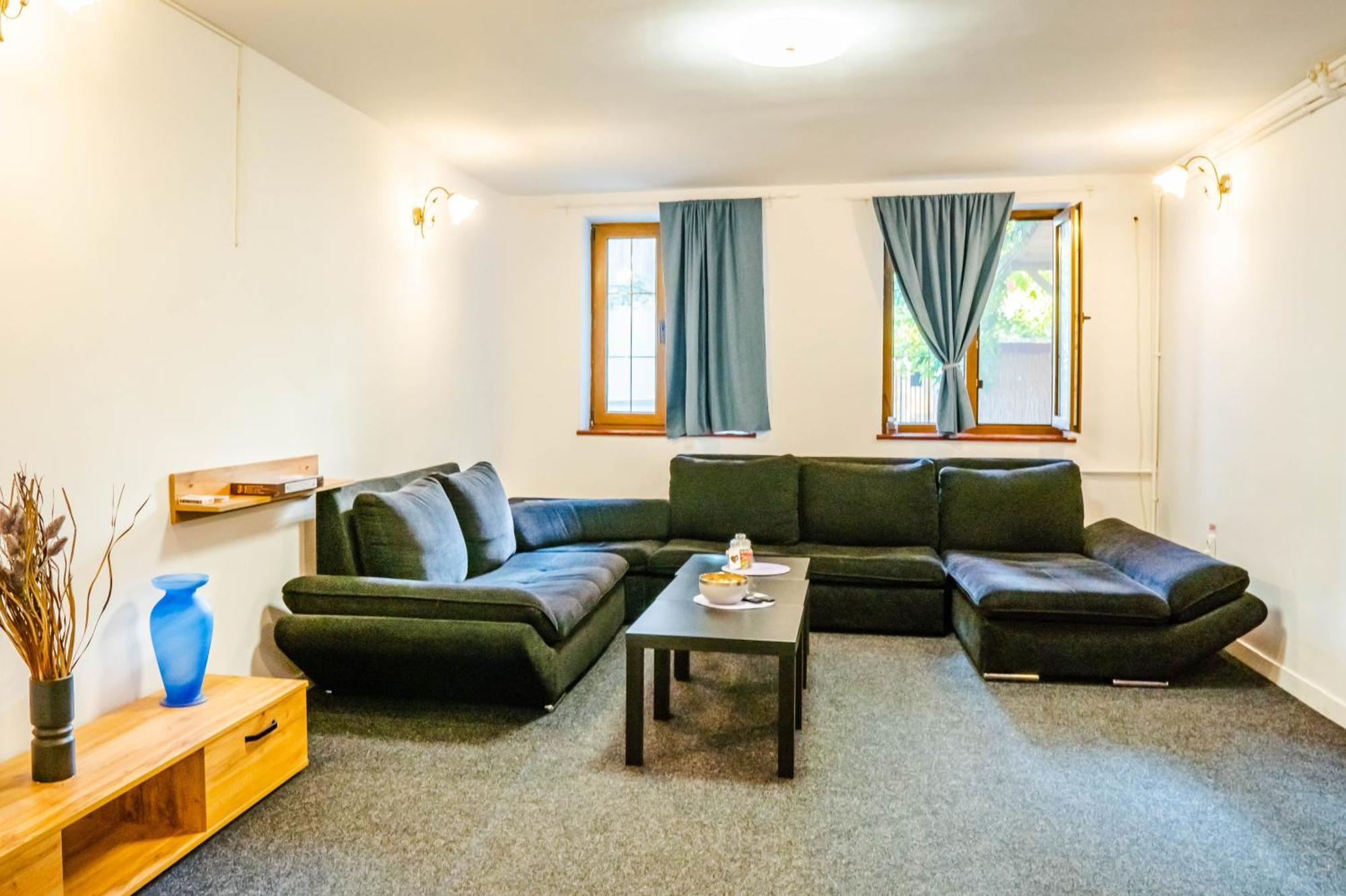 Hostel Sport Бухарест Экстерьер фото