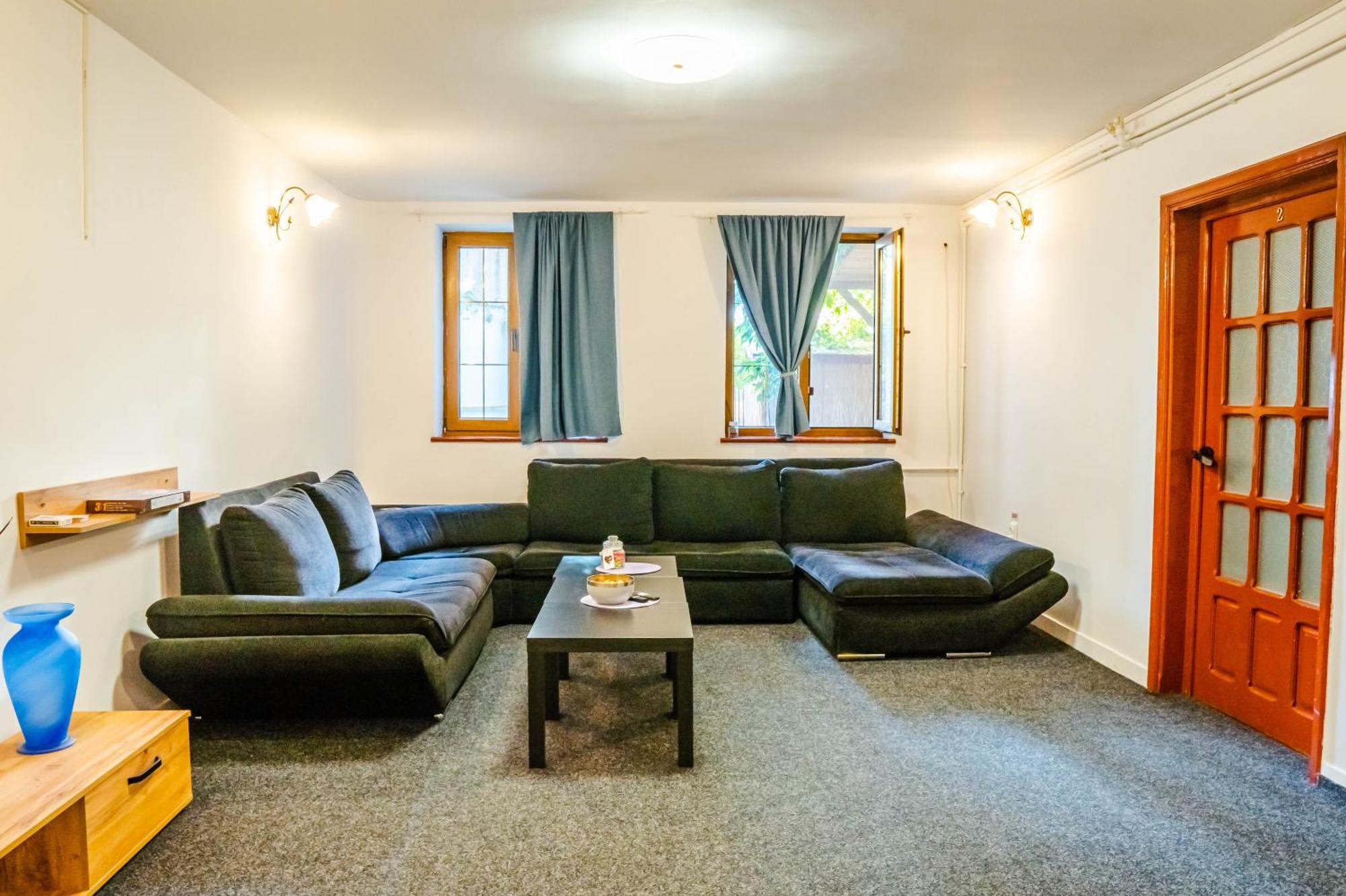 Hostel Sport Бухарест Экстерьер фото